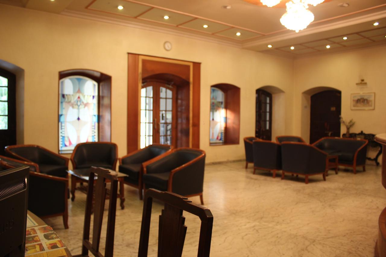 Hotel Ritz Pune Exterior foto